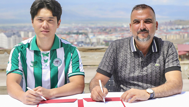 Güney Koreli orta saha imzayı attı