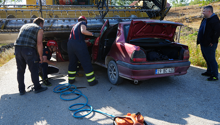 Kastamonu’da otomobil biçerdöverin altında kaldı: 1 ölü