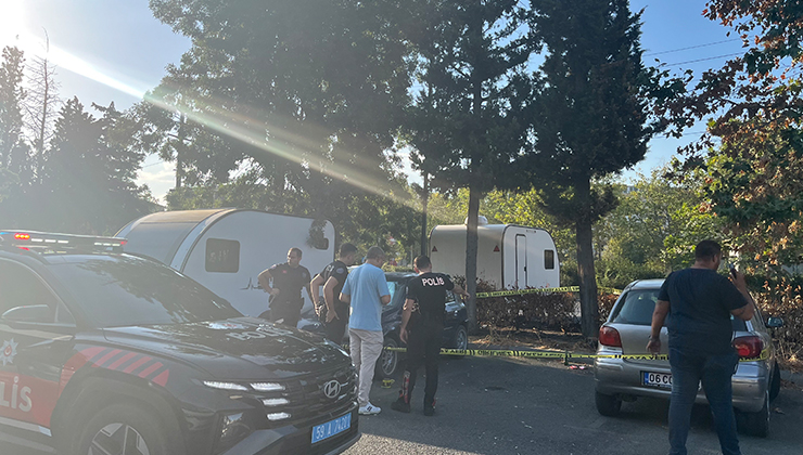 Kendisine küfreden arkadaşını silahla vurdu
