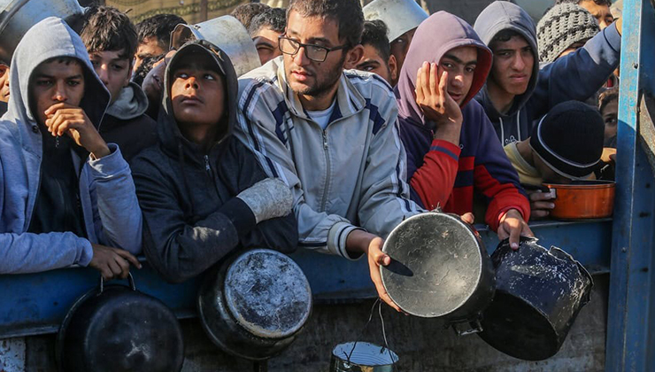 Konya Gazze’ye gönül köprüleri kuruyorlar