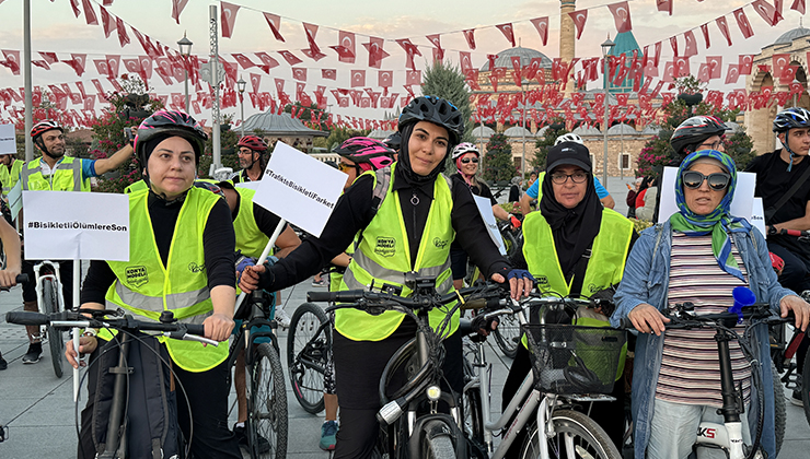 Konya’da bisikletçiler, trafik kazasında hayatını kaybeden arkadaşları için pedal çevirdi