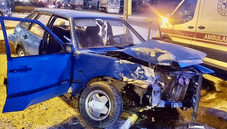 Konya’da otomobil ile tır çarpıştı: 3 yaralı