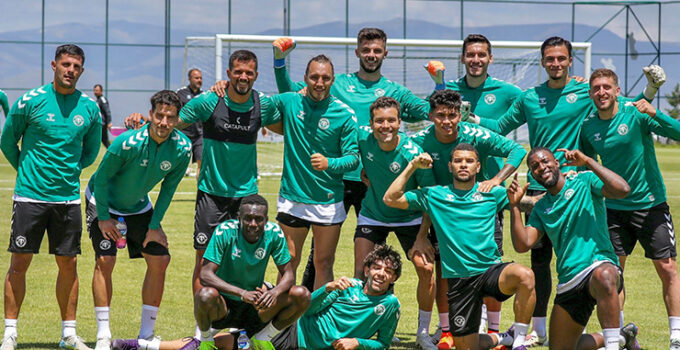 Konyaspor kuvvet topluyor