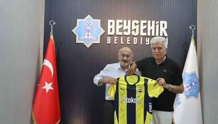 Konyaspor taraftarından belediye başkanlarına tepki