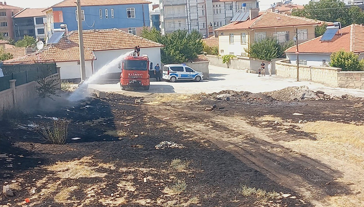 Kulu’da boş arsada yangın paniği