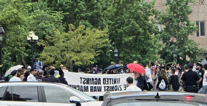 New York’ta Trump ve Netanyahu karşıtı protesto: “Özgür Filistin, Özgür İran”