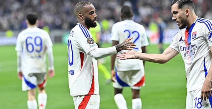 Olimpik Lyon Ligue 1’e döndü