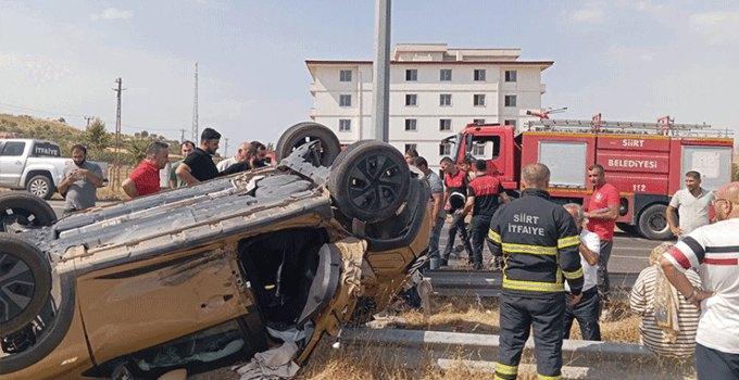 Siirt’te otomobil ile pikap çarpıştı: 3 yaralı