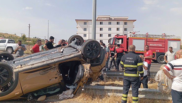 Siirt’te otomobil ile pikap çarpıştı: 3 yaralı