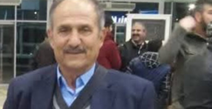 Tarladaki yangını söndürmek isterken alevlerin arasında kalarak yaşamını yitirdi