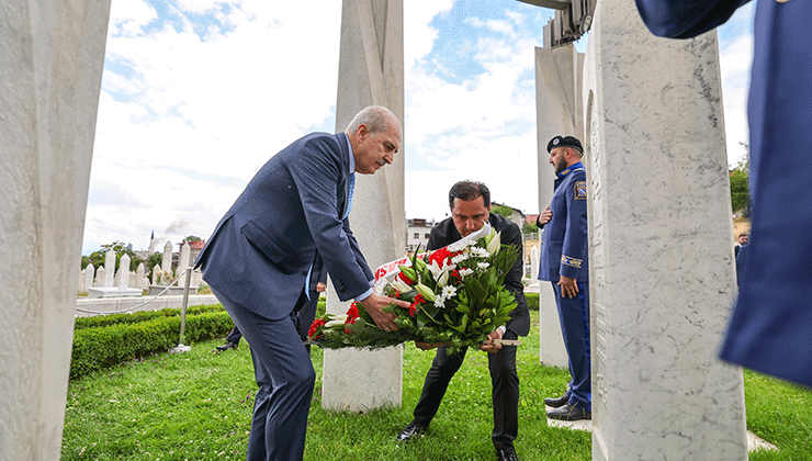 TBMM Başkanı Kurtulmuş, Aliya İzzetbegoviç’in kabrini ziyaret etti