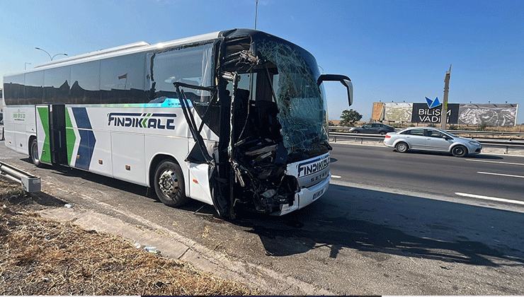TEM’deki kazada ağır yaralanan hostes hayatını kaybetti