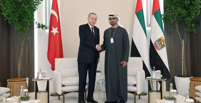 Cumhurbaşkanı Erdoğan, BAE Devlet Başkanı Al Nahyan ile telefonda görüştü