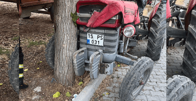 Traktör ağaca çarptı, sürücü hayatını kaybetti