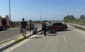 Virajı alamayan otomobil refüje çarptı. 1 yaralı