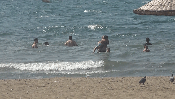 Yalova’da denizde boğulma tehlikesi geçiren çocuğu vatandaşlar kurtardı