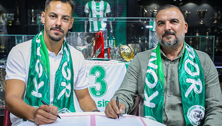 Yasir Subaşı sözleşme yeniledi