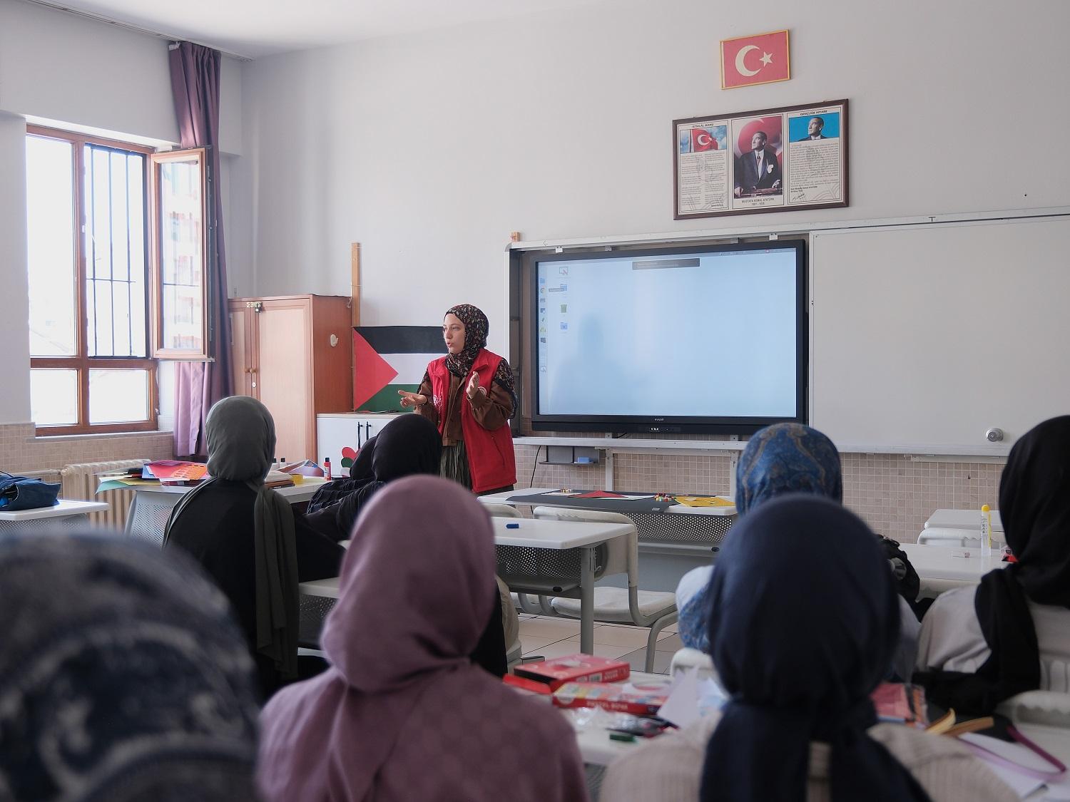 'Yaz Okulu'nda eğitim ve eğlence bir arada