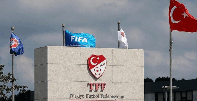 Yeni sezonda Süper Lig ve 1. Lig maçlarına kimlik kartıyla da girilebilecek