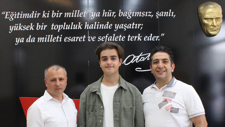 YKS’ de, bir Türkiye birincisi de Rasyonel Öğrencisi Kerem Mert Bozyiğit