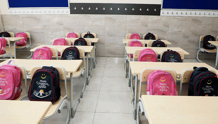 9 bin öğrenciye çanta ve kırtasiye seti hediyesi