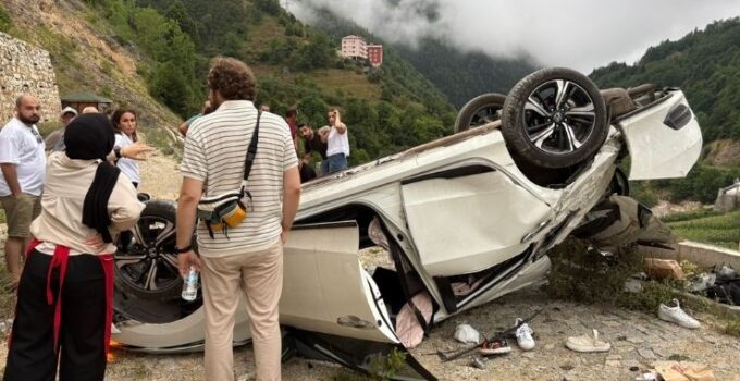 Göksu travertenlerinde trafik kazası: 4 yaralı