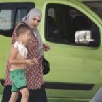 Üzerine parfüm sıkıp çakmak yakan çocuk yaralandı