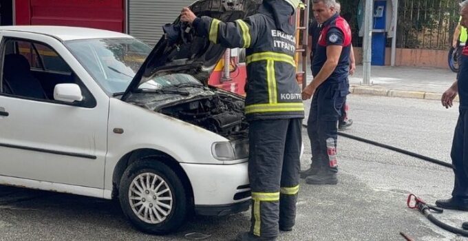 Erzincan’da seyir halindeki araç yandı