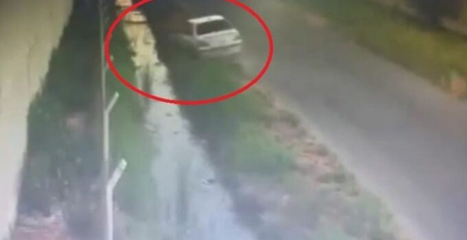 Otomobil sulama kanalına uçtu