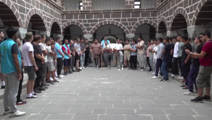 Konya’dan kamp için Hakkari’ye gelen gençler, yörenin tarihi ve doğal güzelliklerine hayran kaldı
