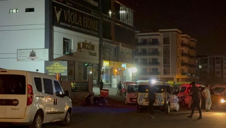 Düğün salonunda tekmeli, yumruklu, bıçaklı kavga: 2 yaralı