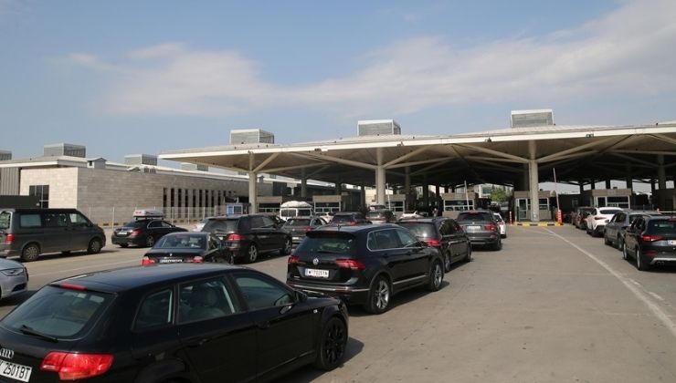 Sınır kapılarında alınan önlemler gurbetçilerin geçişlerini hızlandırdı