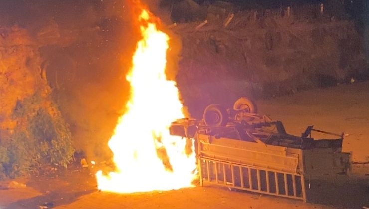 Park halindeyken hareket edip, dereye düşen kamyonet alev aldı