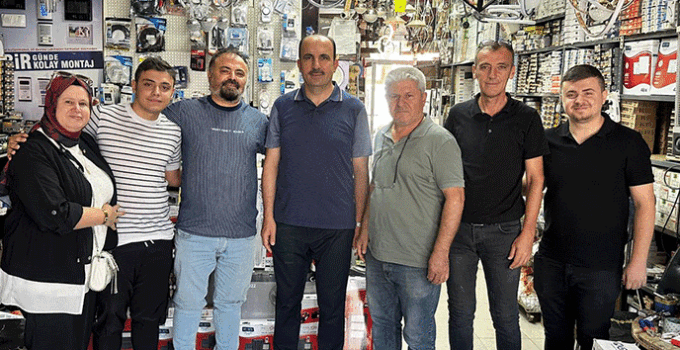 Başkan Altay, şehir merkezinde esnafları ziyaret etti