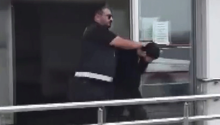 Adana sıcağında montla trafiğe çıkınca polise yakalandı
