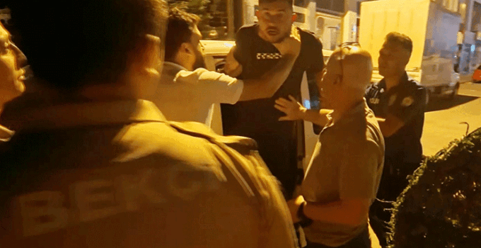 Aksaray’da arkadaşını bıçaklayan şahıs kovalamaca sonucu yakalandı