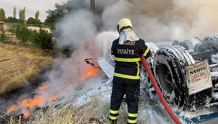 Aksaray’da tır alev topuna döndü
