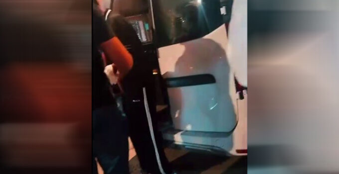 Annesini rahatsız eden ev sahibini bıçaklayan 16 yaşındaki çocuk tutuklandı