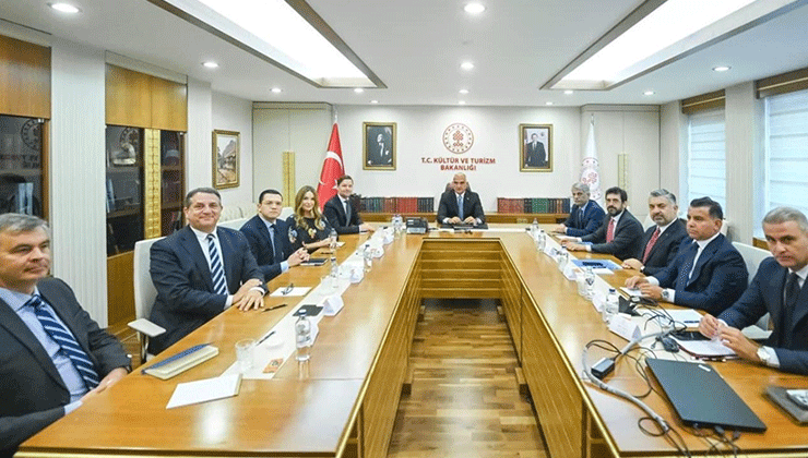 Bakan Ersoy, Spotify Türkiye ofisinin 2026’da İstanbul’da açılacağını bildirdi
