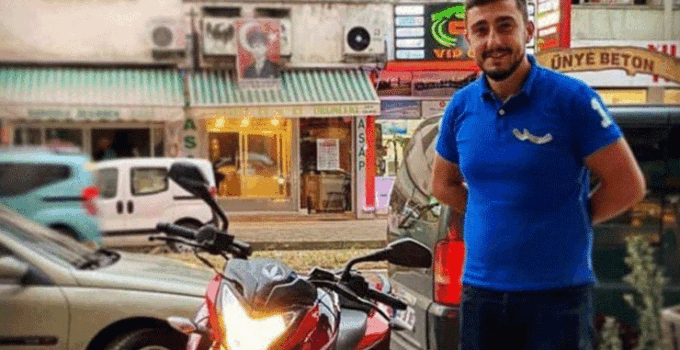 Bariyerlere çarpan motosikletin sürücüsü öldü