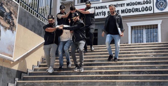 Beyoğlu’nda haraç almak için iş yeri kurşunladılar: 3 gözaltı; o anlar kamerada