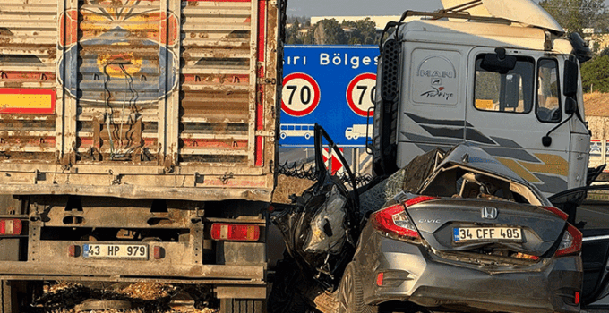 Bilecik’te tır ile otomobil çarpıştı: 1 ölü, 3 yaralı