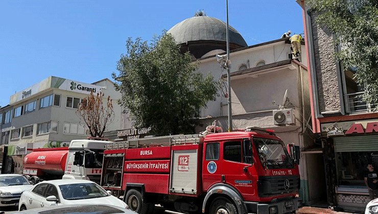Camide korkutan yangın