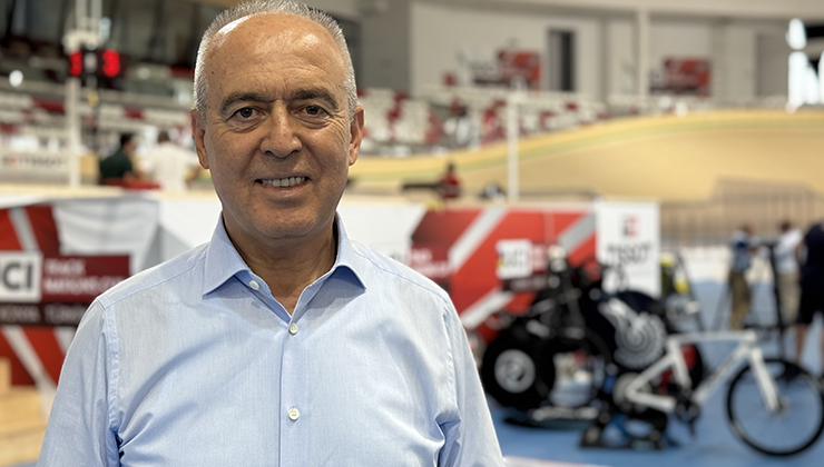 Dünya rekorları kırılan Konya Olimpik Velodromu, pist bisikletçilerinin cazibe merkezi haline geldi