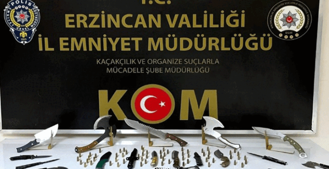 Erzincan’da tarihi eser niteliğinde bıçaklar ve fişekler ele geçirildi