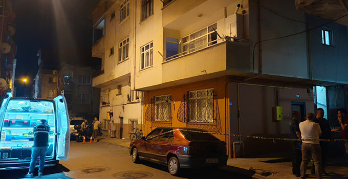 Eşini vurup, aynı tabancayla kendi kafasına ateş etti