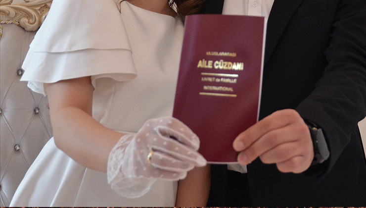 Evlenecek gençlere indirim desteği sağlayan firma sayısı artıyor