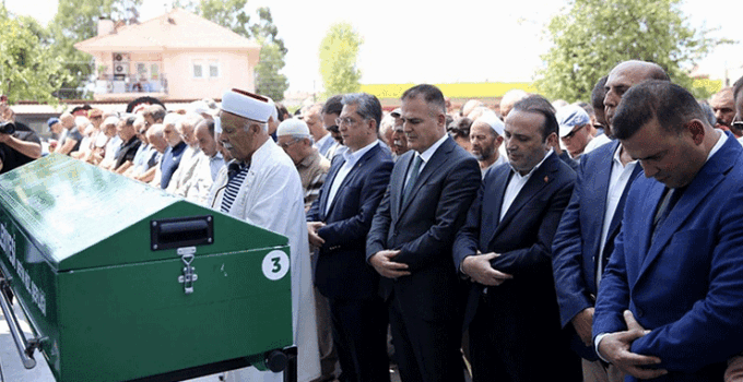 Fethiye’de kazada hayatını kaybeden eski AK Parti Muğla Milletvekili Boğa’nın cenazesi defnedildi