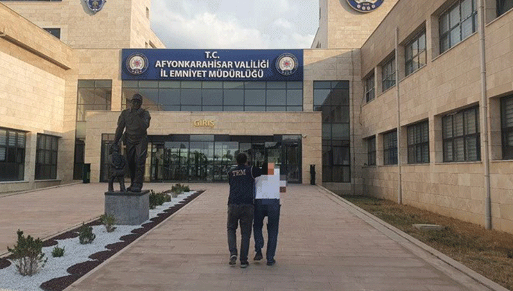 FETÖ’den aranan şahsı polis yakaladı