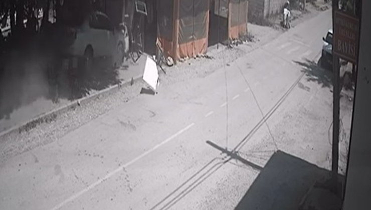 Isparta’da otomobil kıraathaneye daldı: 1 ölü, 1 yaralı
